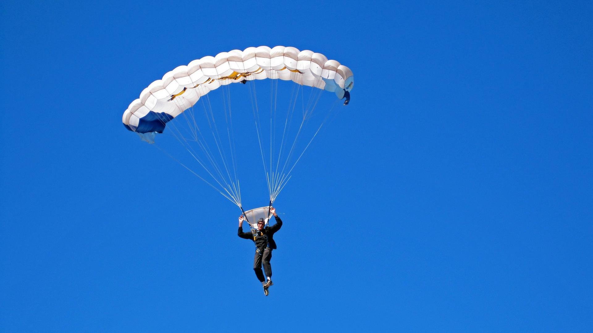 中国足球联赛全面提升观赛体验服务质量,全国足球比赛总结