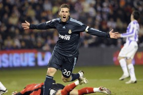 开云体育中国官网-C罗逆转战胜强敌世界杯小组赛，c罗逆转的比赛